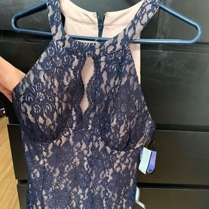 Night way Lace Keyhole Halter